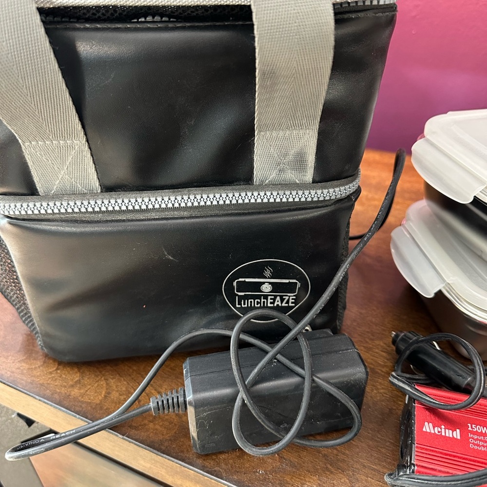 LunchEAZE HEATED Black Insulated Lunch Bag